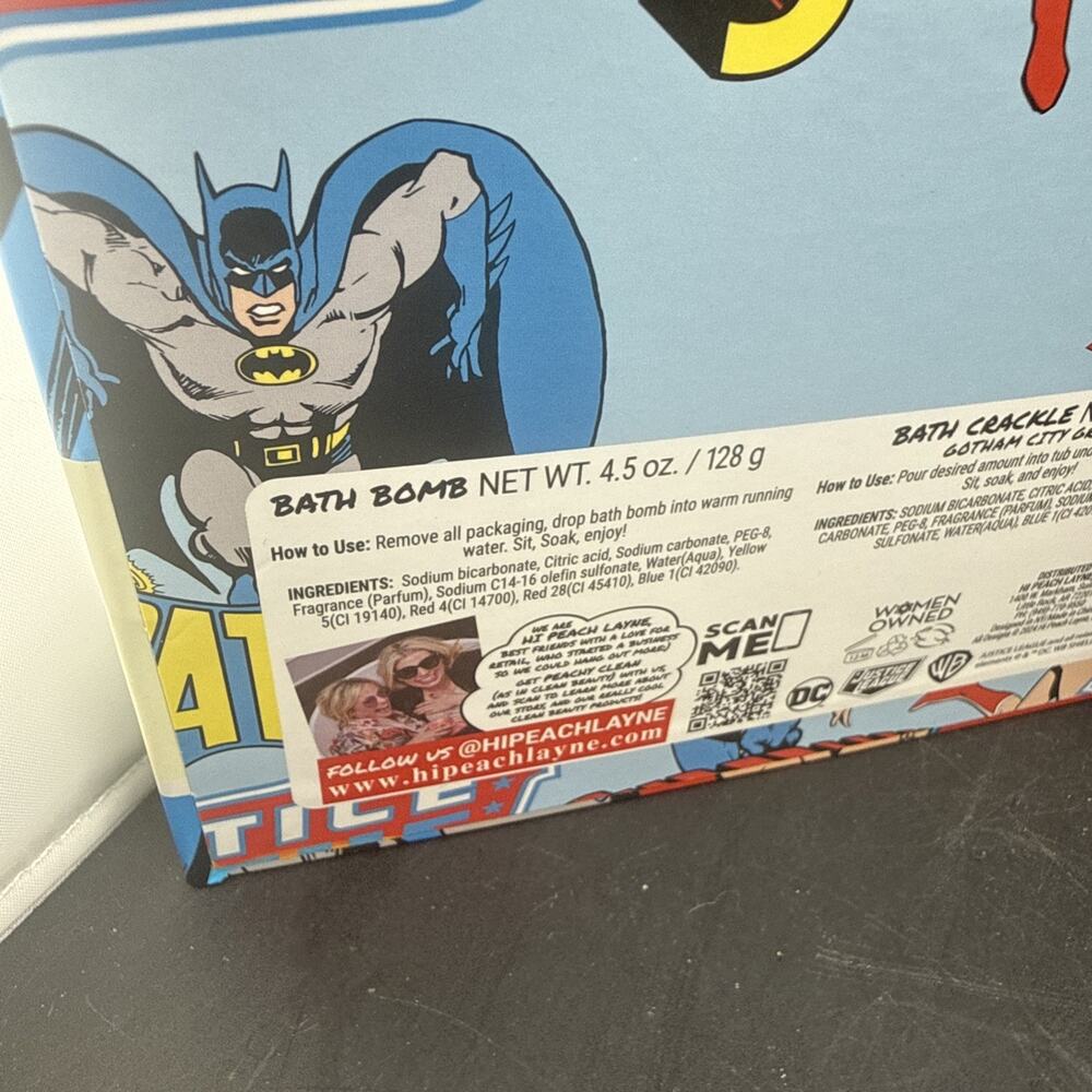 DC Justice League Batman Superman Wonder Woman hi Bath Gift Set Comic Book - Picture 6 of 9